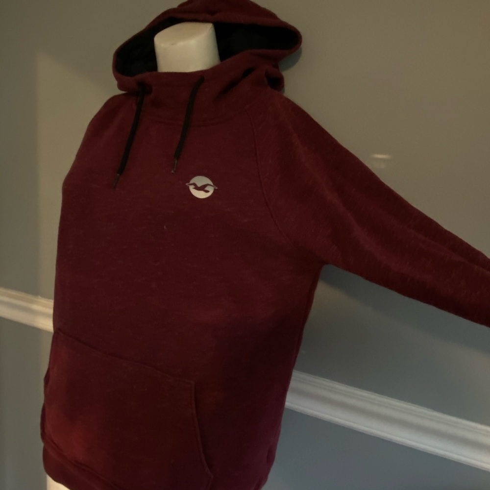 Maroon Hollister hoodie